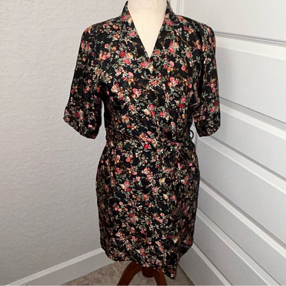 Vintage Ilese Stevens Floral Short Robe with Belt